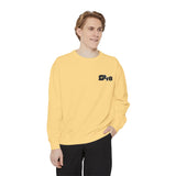 Minimalist Unisex Garment-Dyed Sweatshirt - Cozy Style for Every Occasion