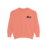 Minimalist Unisex Garment-Dyed Sweatshirt - Cozy Style for Every Occasion