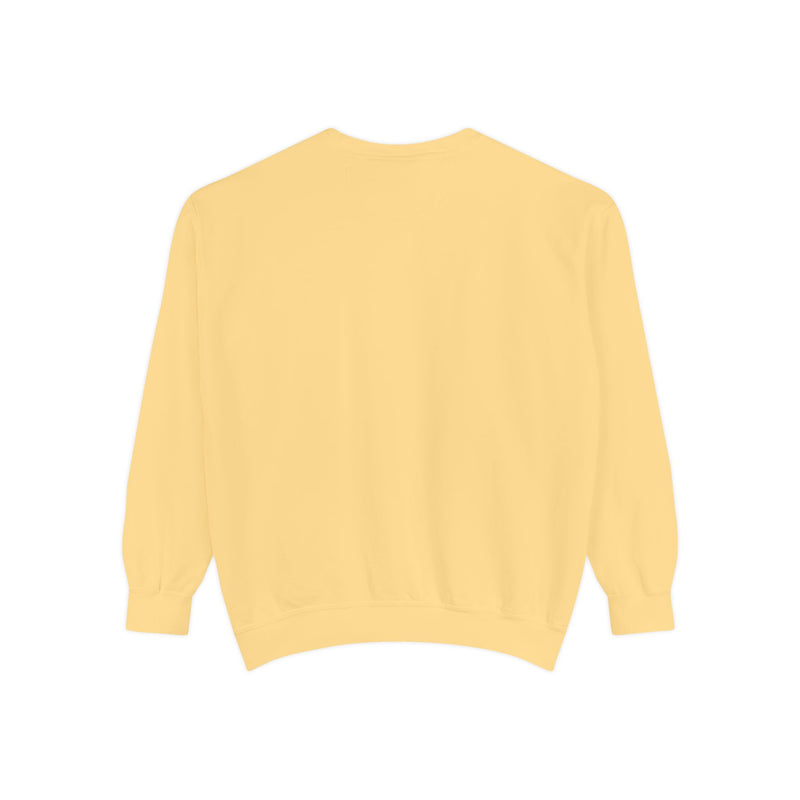 Minimalist Unisex Garment-Dyed Sweatshirt - Cozy Style for Every Occasion